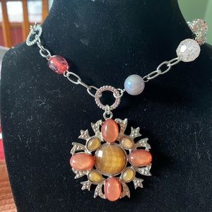 New York & Company pink pendant necklace